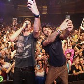 The Chainsmokers - List pictures