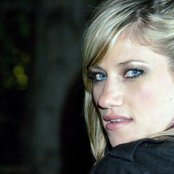 Lucy Woodward - List pictures