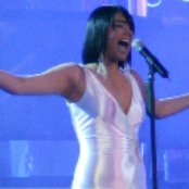 Yuridia - List pictures