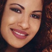 Selena - List pictures