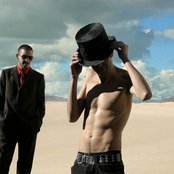 Dead Combo - List pictures