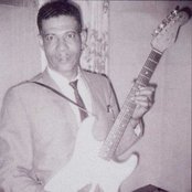 Morris Pejoe - List pictures