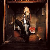 Heidi Newfield - List pictures