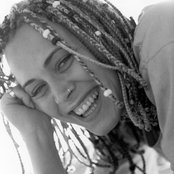 Anouk - List pictures