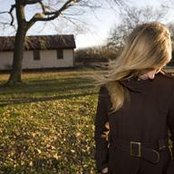 White Hinterland - List pictures