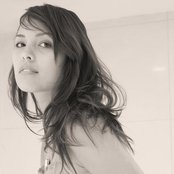 Kate Earl - List pictures