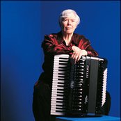 Pauline Oliveros - List pictures
