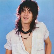 Izzy Stradlin - List pictures