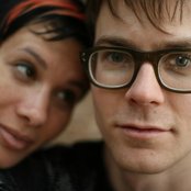 Matt & Kim - List pictures