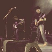 Revólver - List pictures