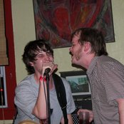 No Hay Banda - List pictures