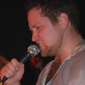 Ricochet - List pictures