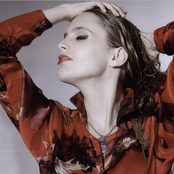 Anna Calvi - List pictures