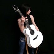 Dolores O'riordan - List pictures