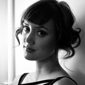 Dia Frampton - List pictures