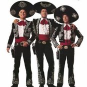 Three Amigos - List pictures