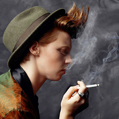 La Roux - List pictures