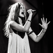 Emmelie De Forest - List pictures