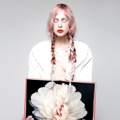 Petite Meller - List pictures