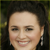 Nikki Blonsky - List pictures