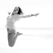 Martina Stoessel - List pictures