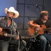 Justin Moore - List pictures