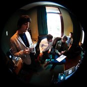 Beady Eye - List pictures