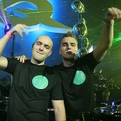 Showtek - List pictures