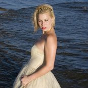 Sierra Swan - List pictures