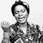 Angelique Kidjo - List pictures