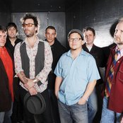 Honeydogs - List pictures