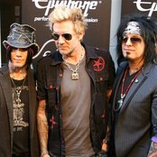 Sixx: A.m. - List pictures