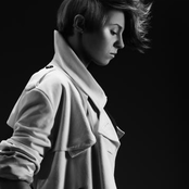 La Roux - List pictures