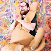 Dan Deacon - List pictures