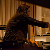 Emile Haynie - List pictures