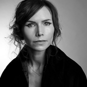 Nina Persson - List pictures