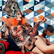 Neon Hitch - List pictures