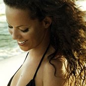Bebel Gilberto - List pictures