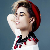 Annie - List pictures