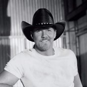 Trace Adkins - List pictures