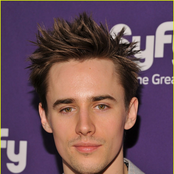Reeve Carney - List pictures