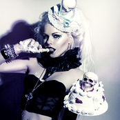 Kerli - List pictures