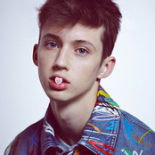 Troye Sivan - List pictures