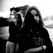 Dark Throne - List pictures