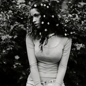 Maxine Ashley - List pictures