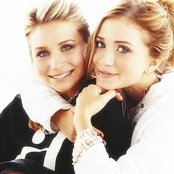 Mary-kate And Ashley Olsen - List pictures