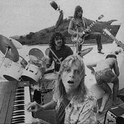 Paul Mccartney & Wings - List pictures