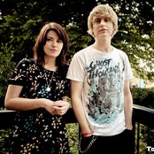 Blood Red Shoes - List pictures