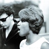 Darlene Love - List pictures