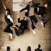 Moneen - List pictures